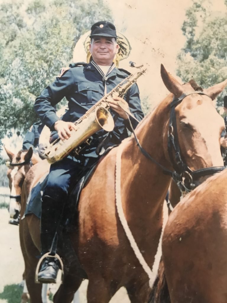 Don Isidoro - La única banda militar a caballo en México